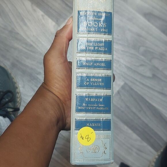 Readers Digest Volume 1-1961 - Picture 1 of 3